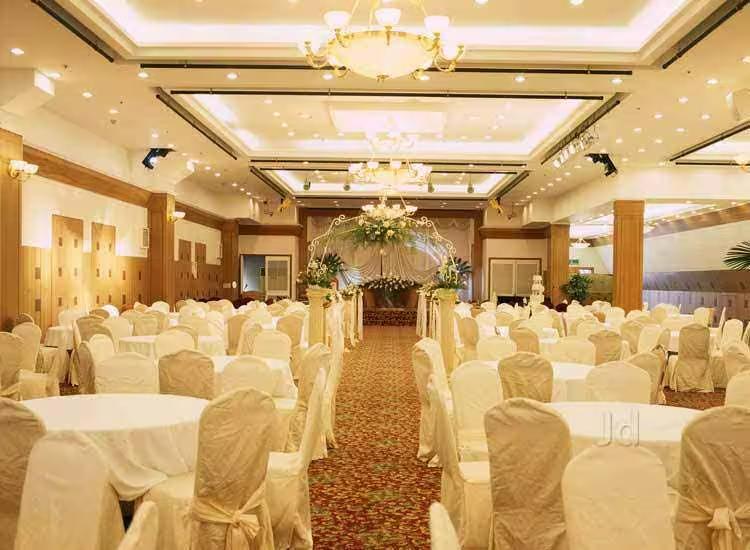Rainbasera Hotel