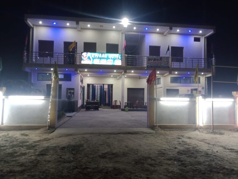 Kiyaan Hotel & Resturant