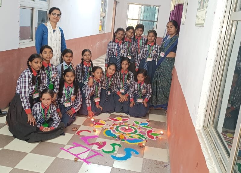 Paras Groups Of Institution
