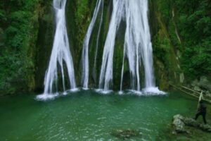 Telhar Waterfall Guide